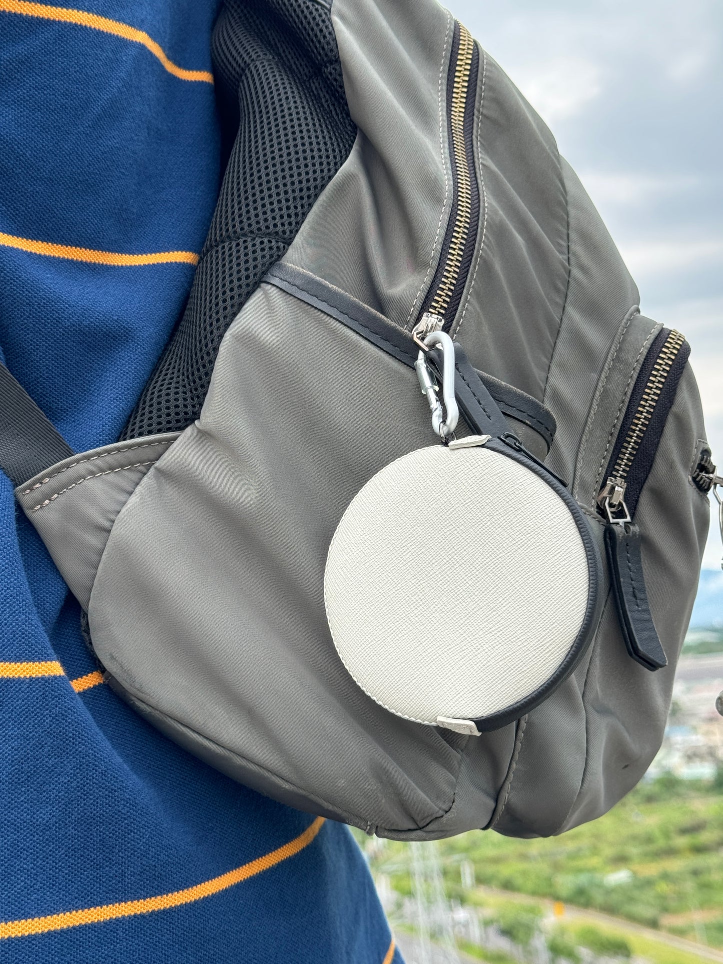 OneJoy lightweight mini storage bag, a storage artifact for small items such as coins, headphones, contact lenses, etc.